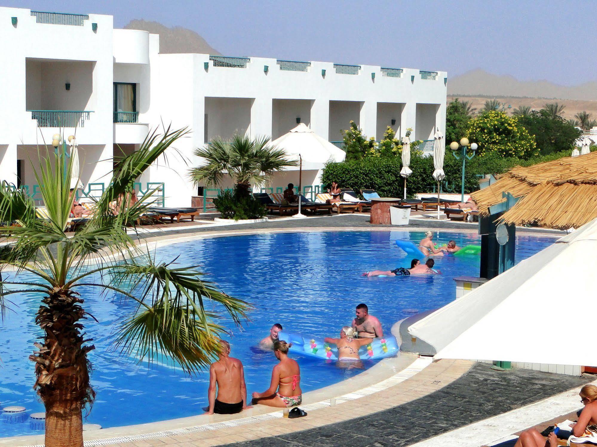 Sharm Holiday Resort Курортный комплекс 4*